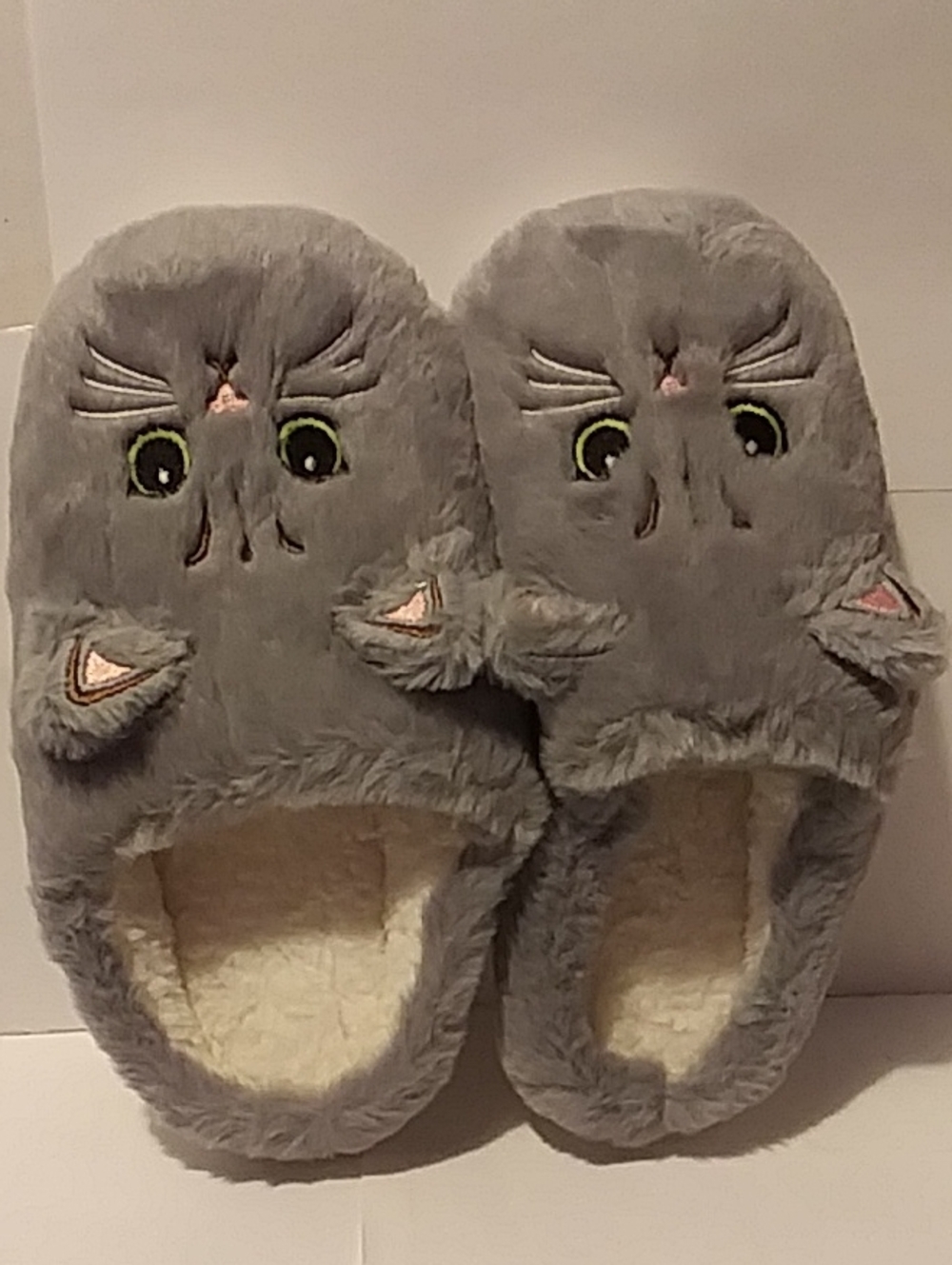 Plush Gray Cat Slip-On Pet Slippers